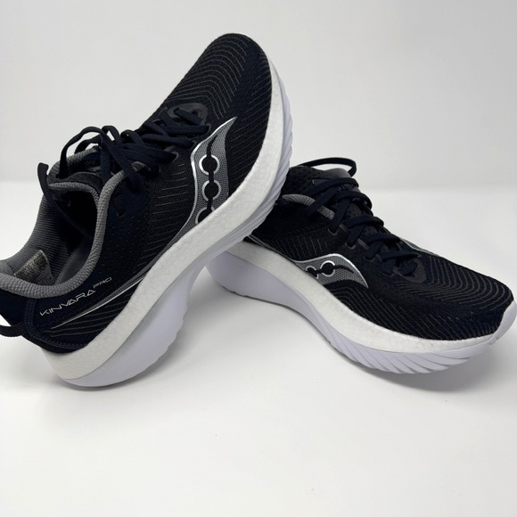 Saucony Other - Saucony Kinvara Pro Black White Men's Running Shoes 8.5